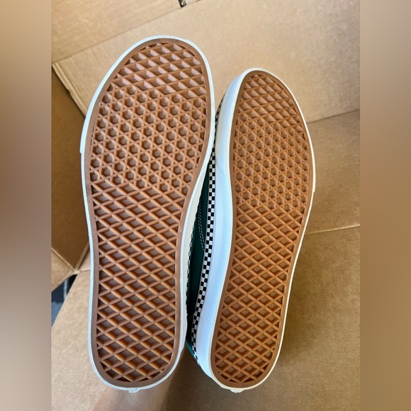 Brand new VANS ! 🏁 - Picture 5 of 6